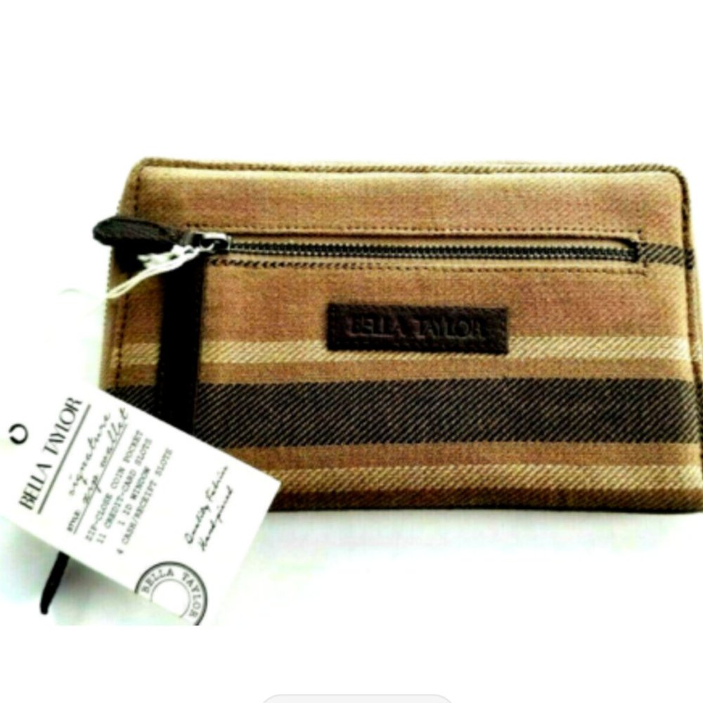 Bella Taylor Signature Zip Wallet NWT Brown Beige Leather Trim Elisha L 8 H 4.75
